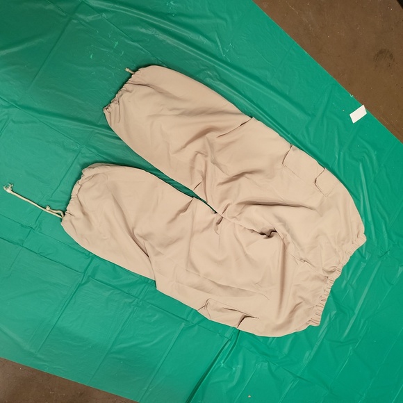 Pants - Picture 2 of 5